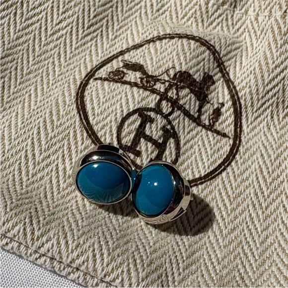 🥂LIVE SHOW FLYER🥂 InStyleInNYC is going LIVE! Like this listing to get notified! - Picture 8 of 16